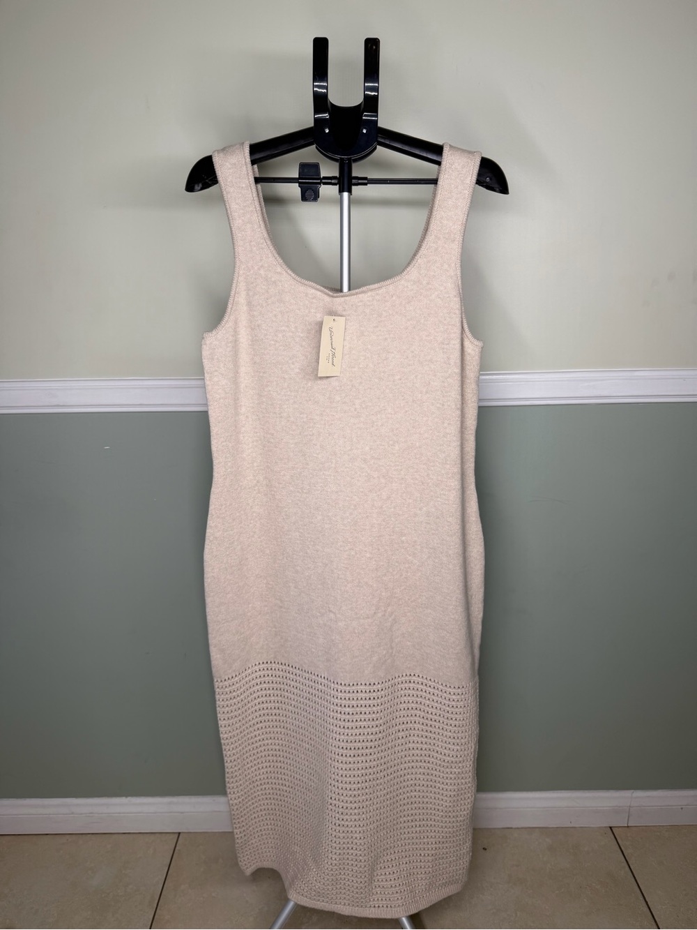 Universal Thread Beige Sleeveless Knit Midi Dress